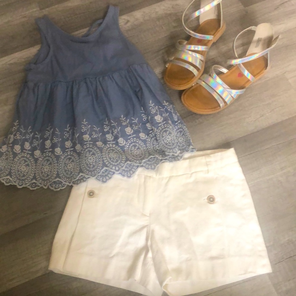 NWT Zara Girls button detail shorts, size 6/7